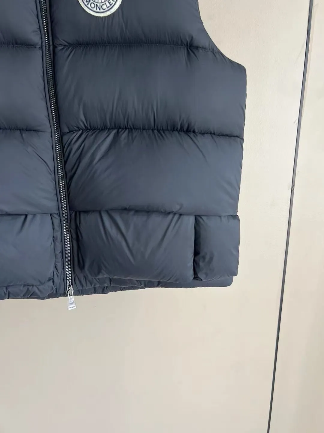CLTH422 Moncler Short Down Vest / Size0/1/2/3/4