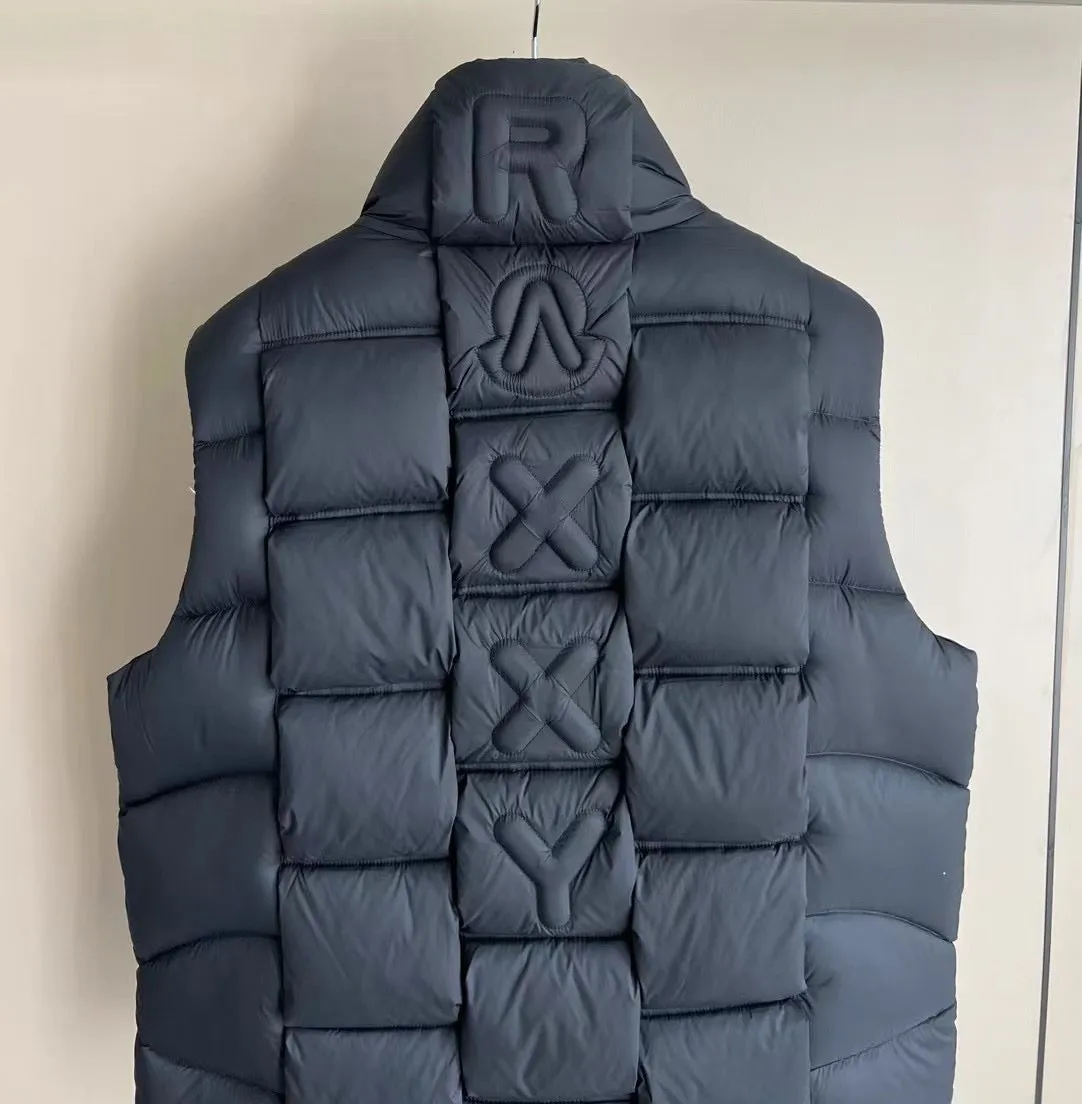 CLTH422 Moncler Short Down Vest / Size0/1/2/3/4