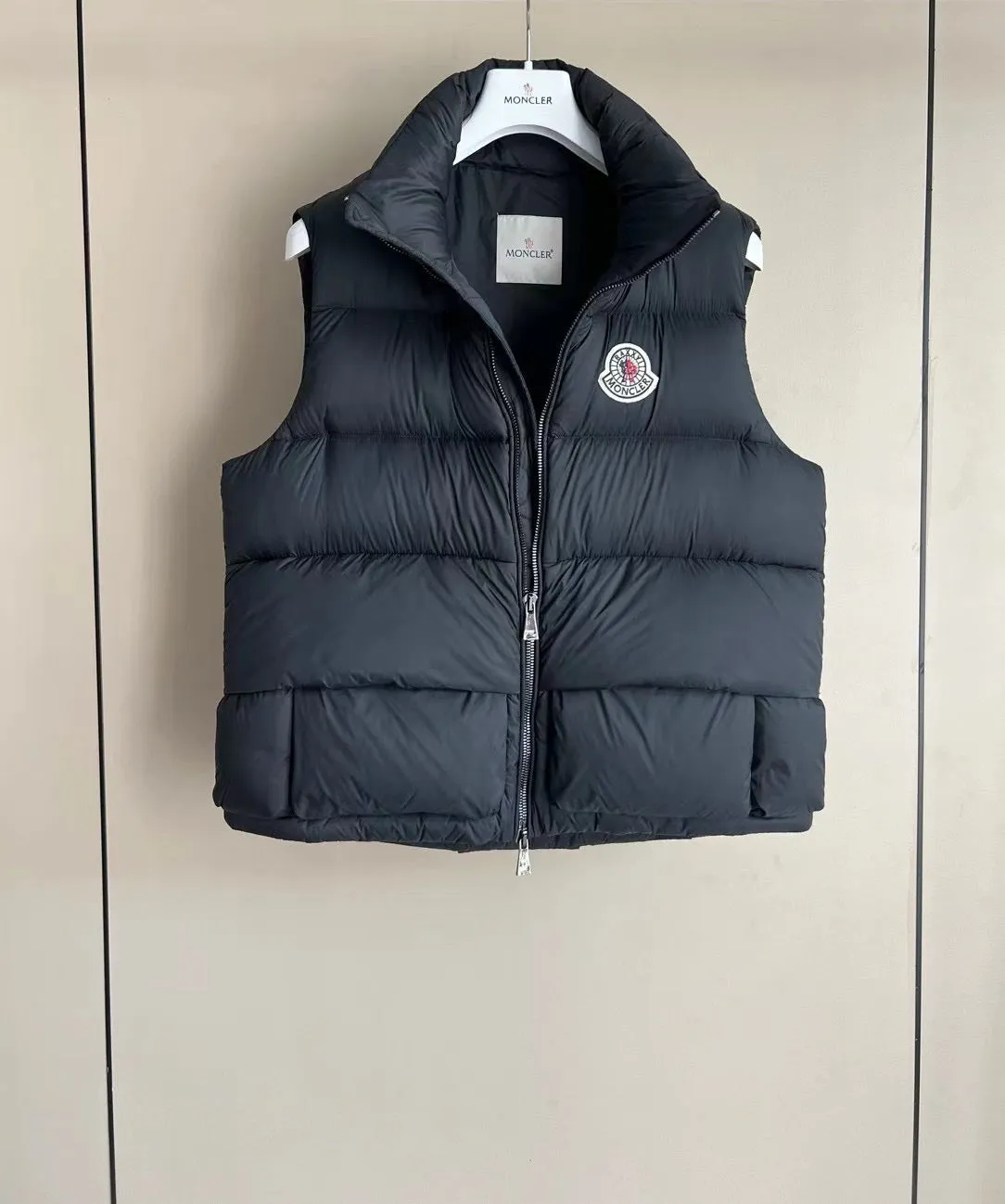 CLTH422 Moncler Short Down Vest / Size0/1/2/3/4