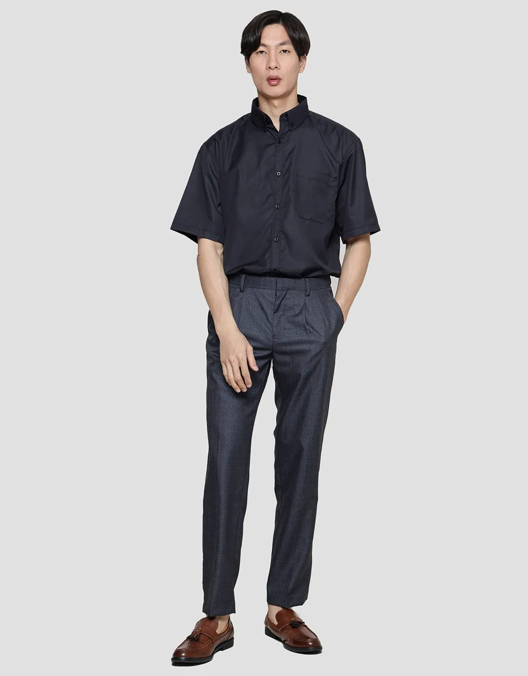 Cole Regular Poly Viscose With Pleats Celana Panjang Pria