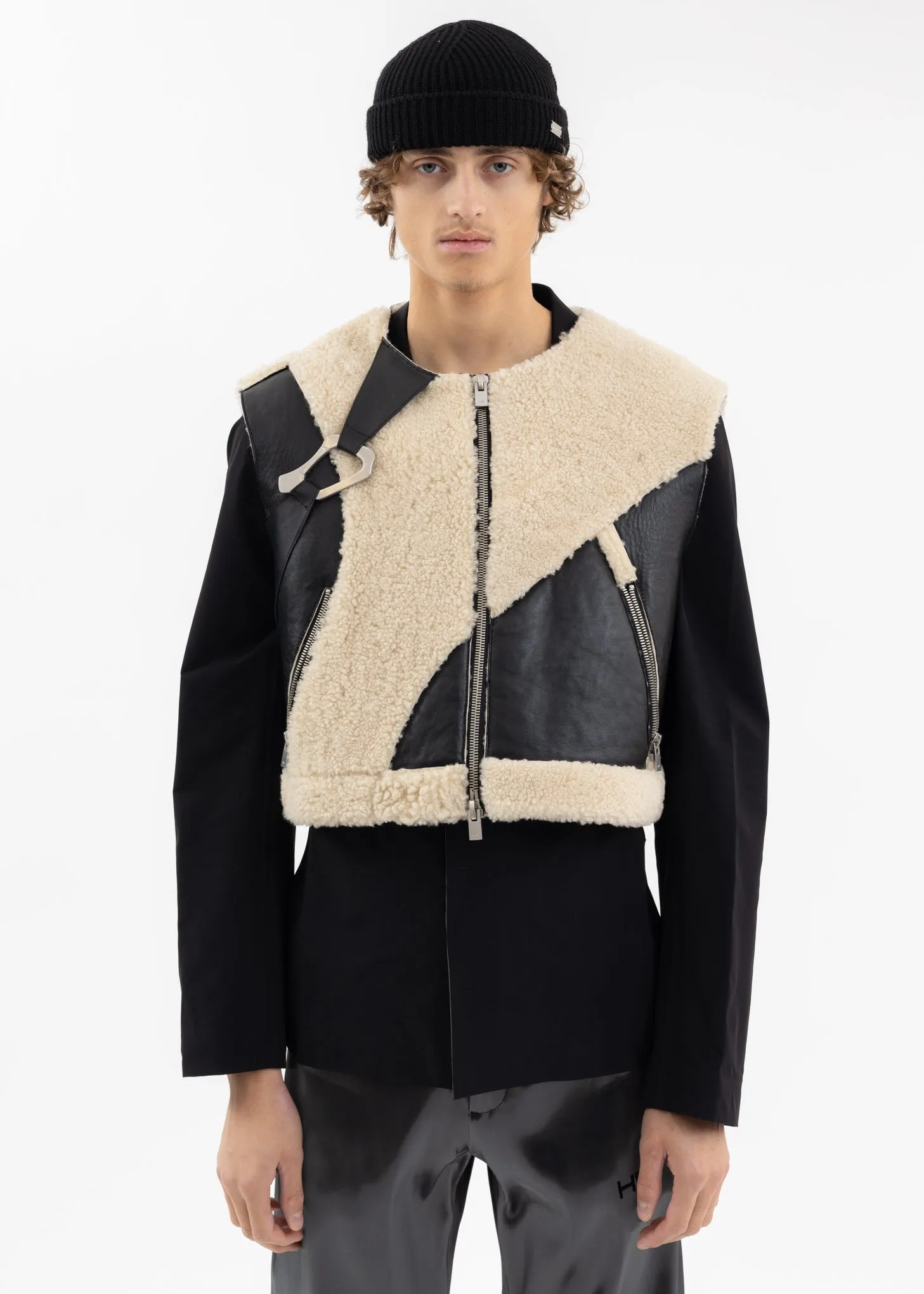CONSINNITY SHEARLING VEST