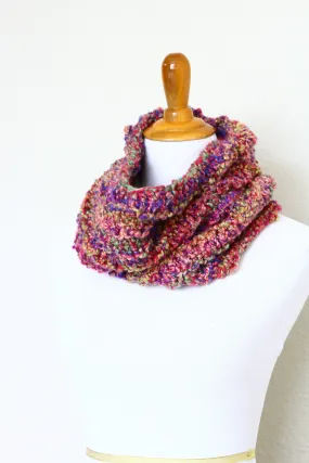 Crochet cowl in pink and bluw colors, chunky infinity scarf - 4 colorways available