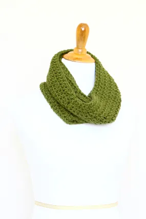 Crochet infinity scarf in olive green color, chunky cowl - 12 colors available