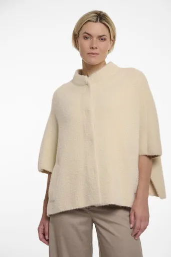 Isra Cape
