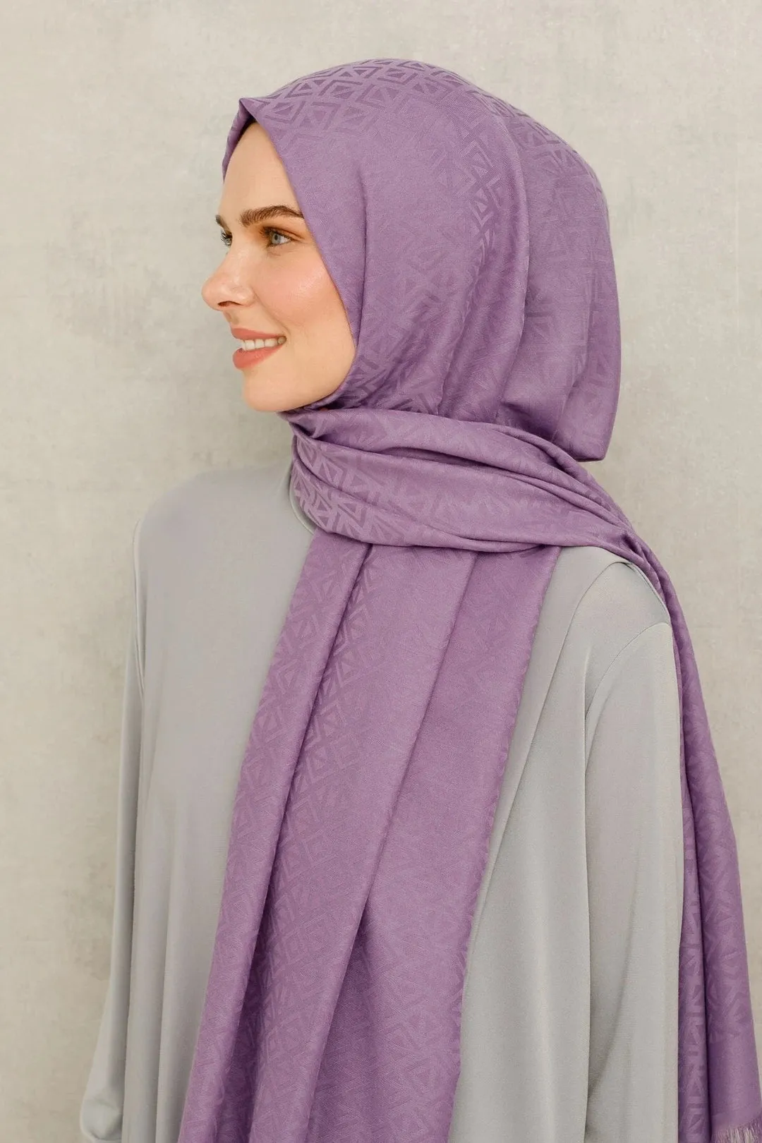 Lavender Triangle Pattern Cotton Jacquard Hijab