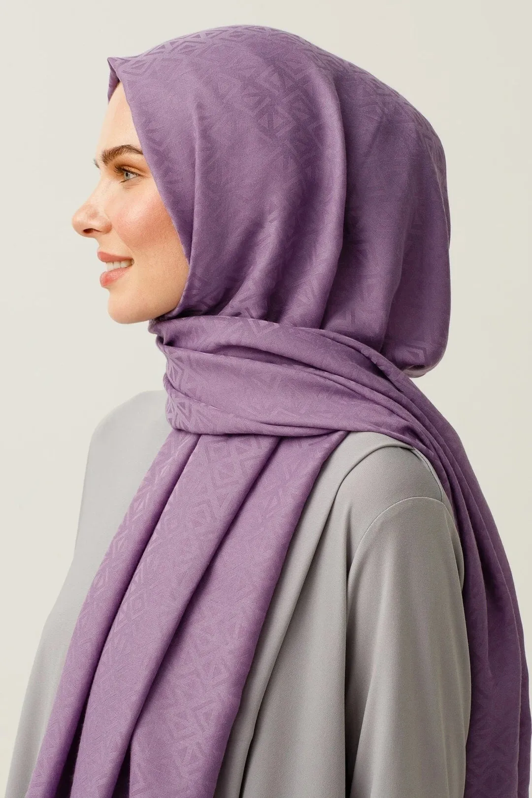Lavender Triangle Pattern Cotton Jacquard Hijab