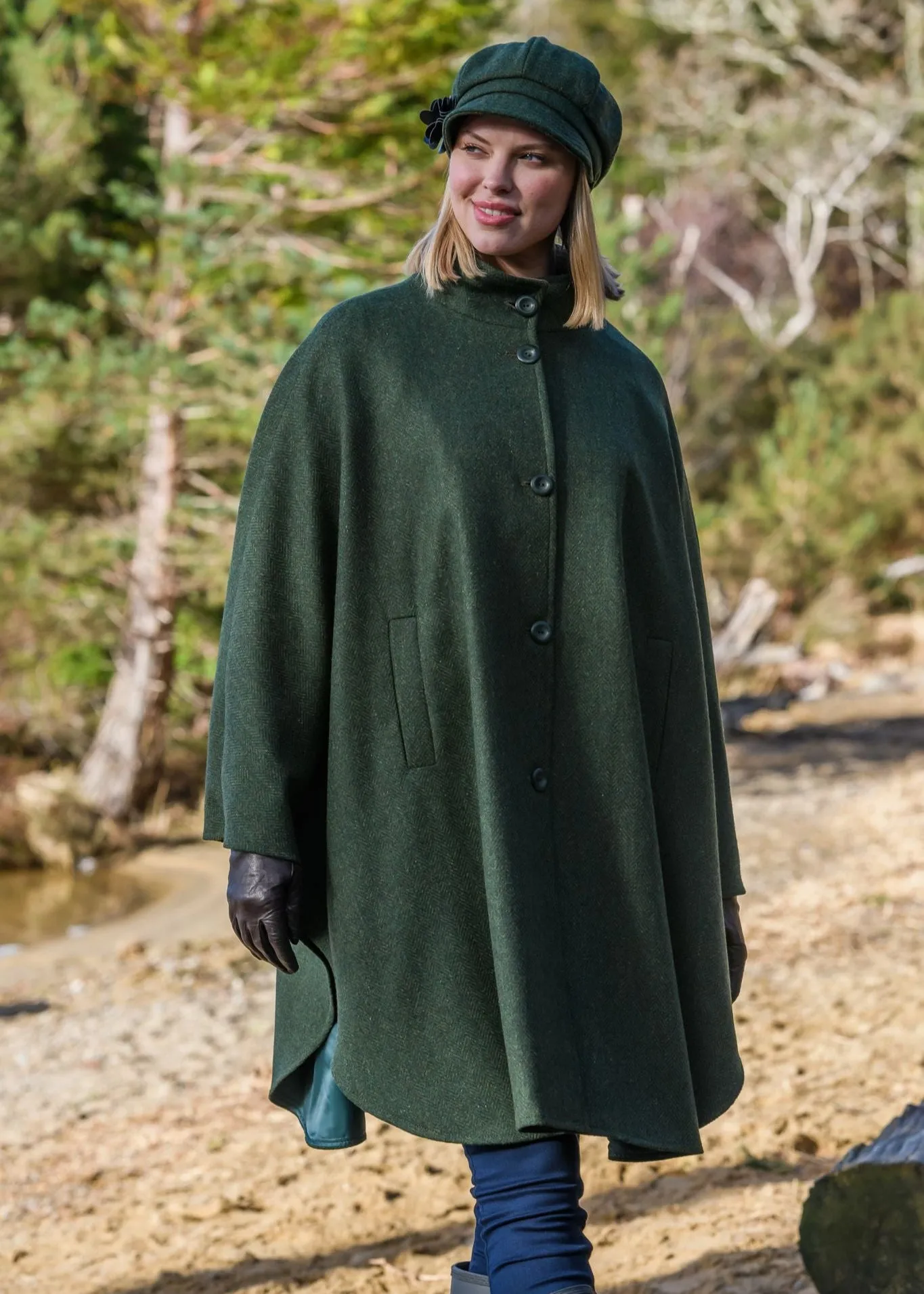 Mucros Dunloe Cape | Green