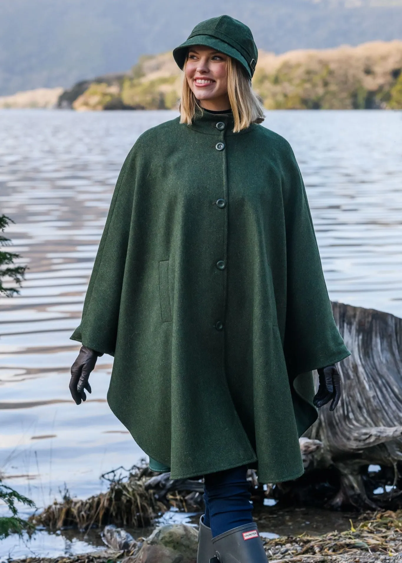 Mucros Dunloe Cape | Green