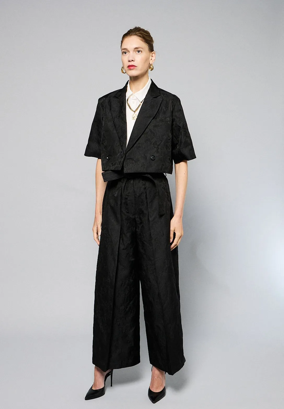 Yelena Short Sleeve Jacquard Jacket