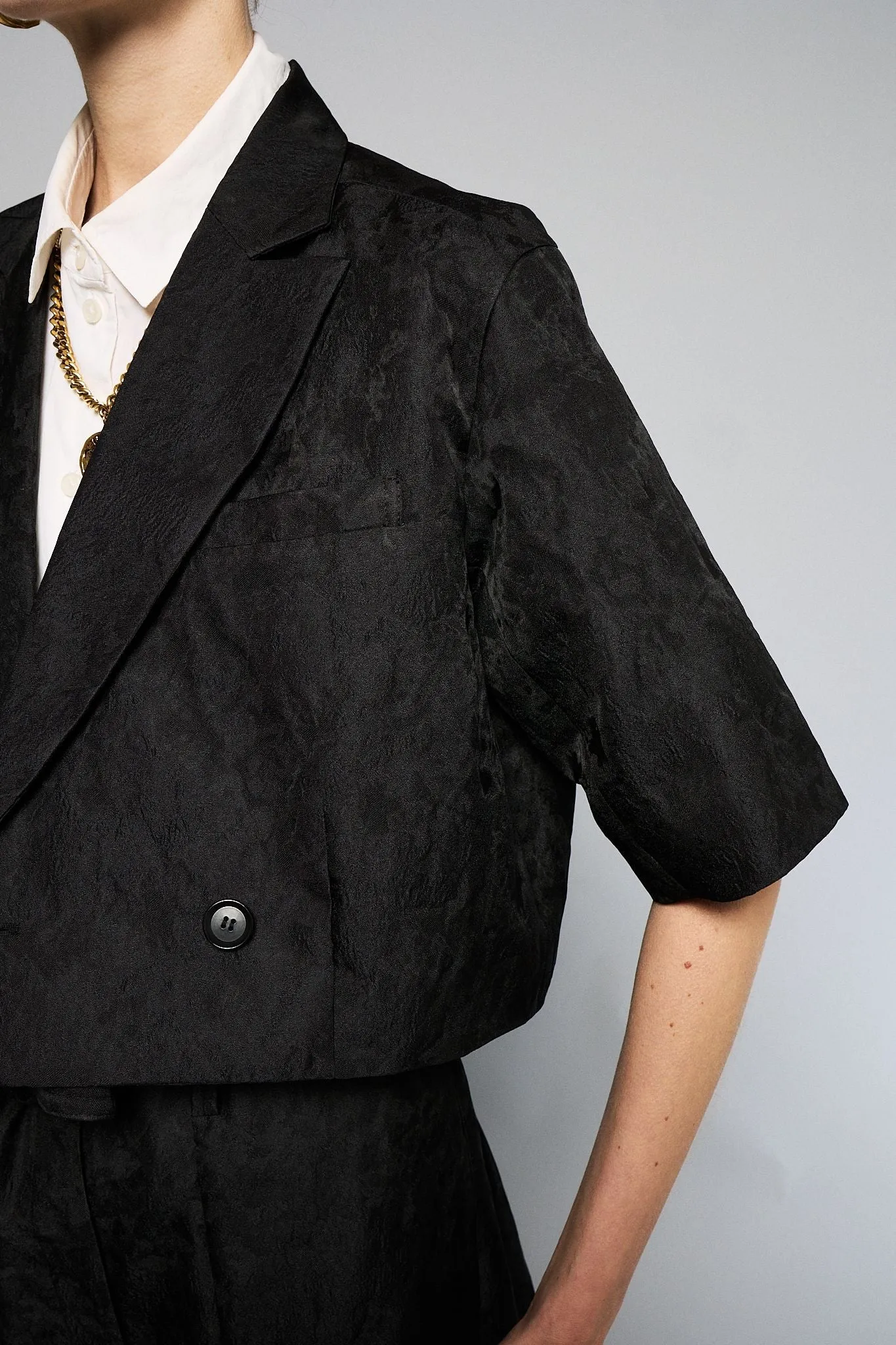Yelena Short Sleeve Jacquard Jacket